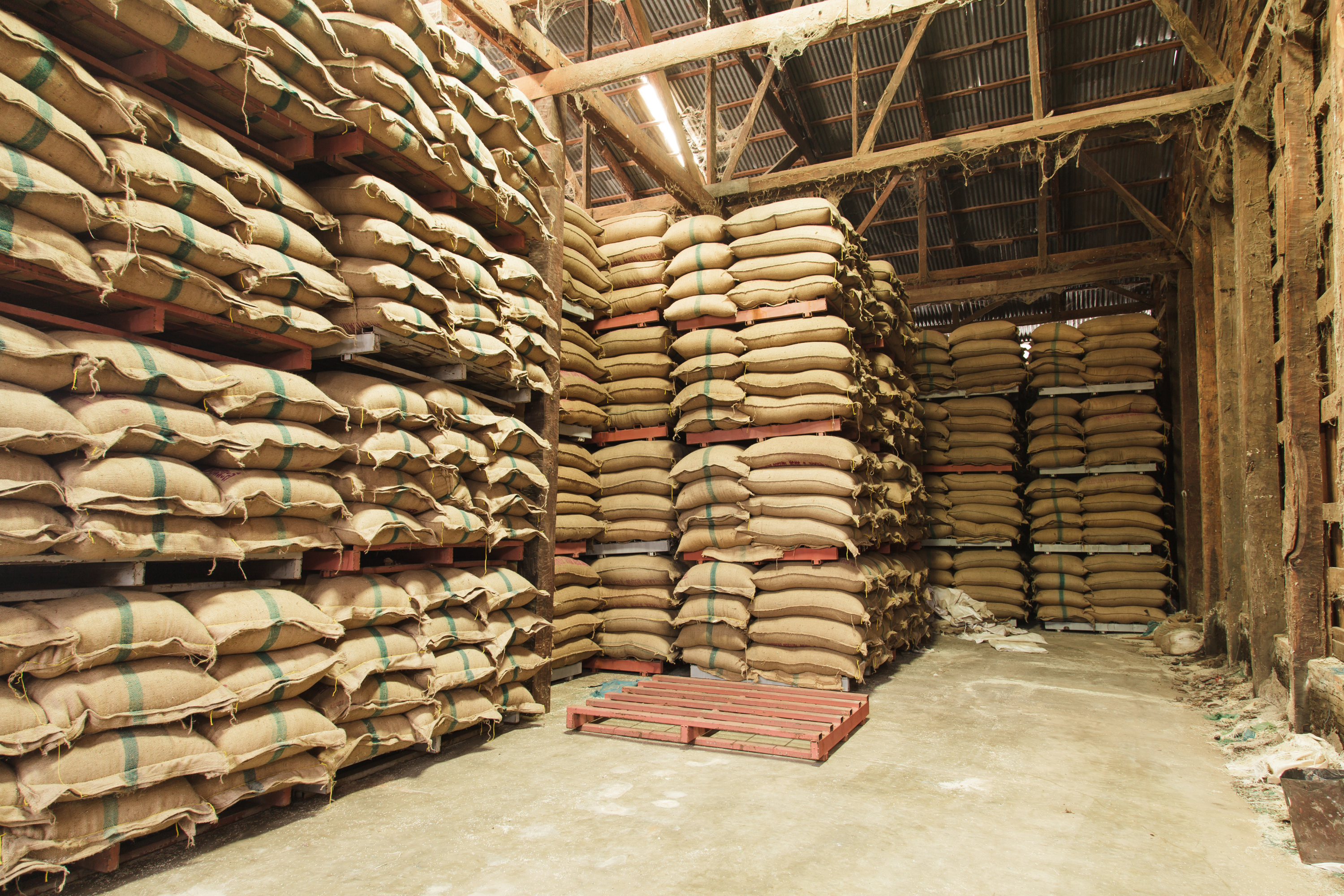 How to Protect Bulk Grain and Pelleted Feed From Winter Damage